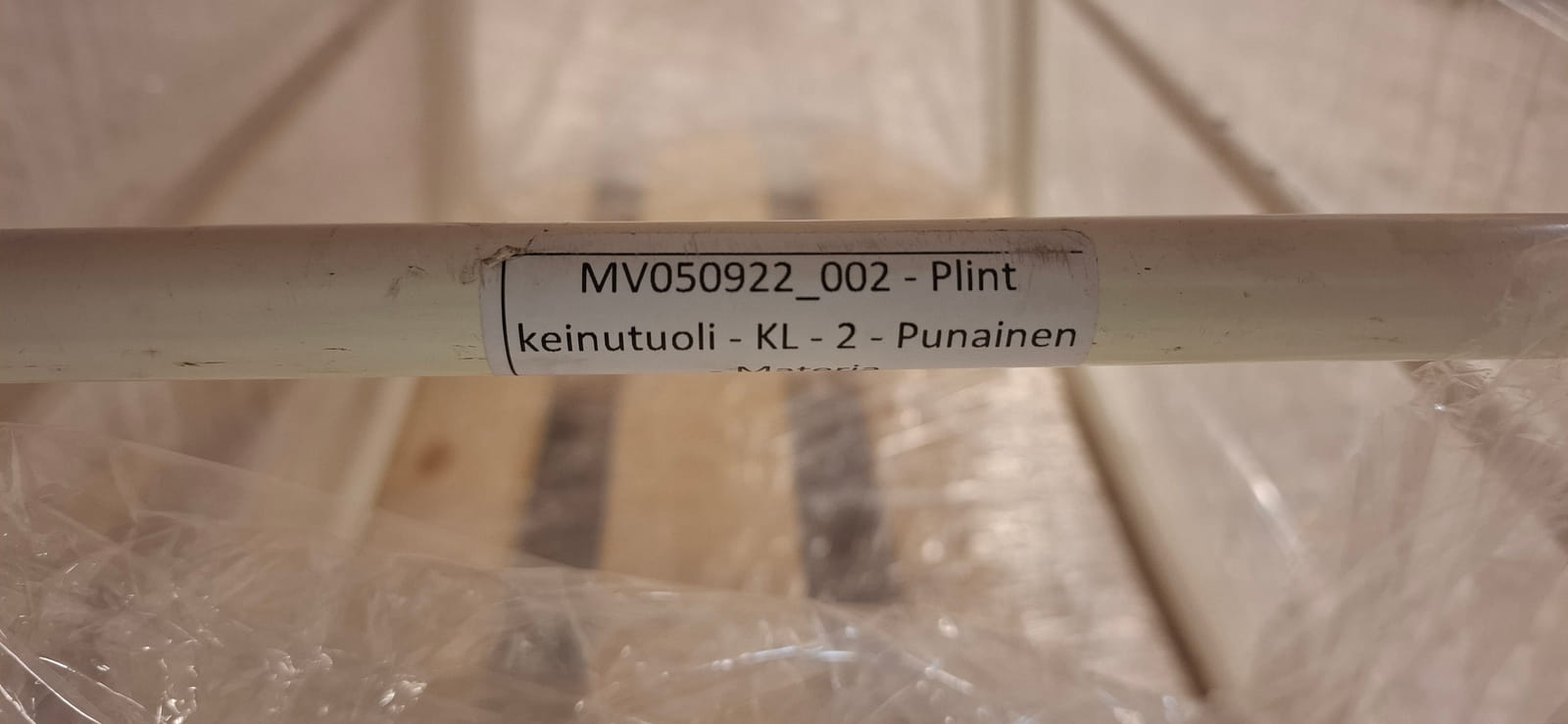Esa T Tiainen Oy (2820807-3) konkurssipesä. Plint Materia tuolit 2kpl ja keinutuoli 2kpl