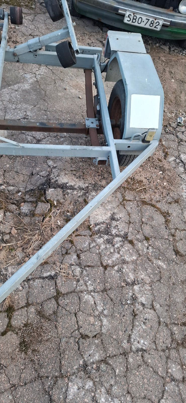 Venetraileri AKU 750. Tmi 360 Rakennus ja LVI palvelut (2928055-2) konkurssipesä