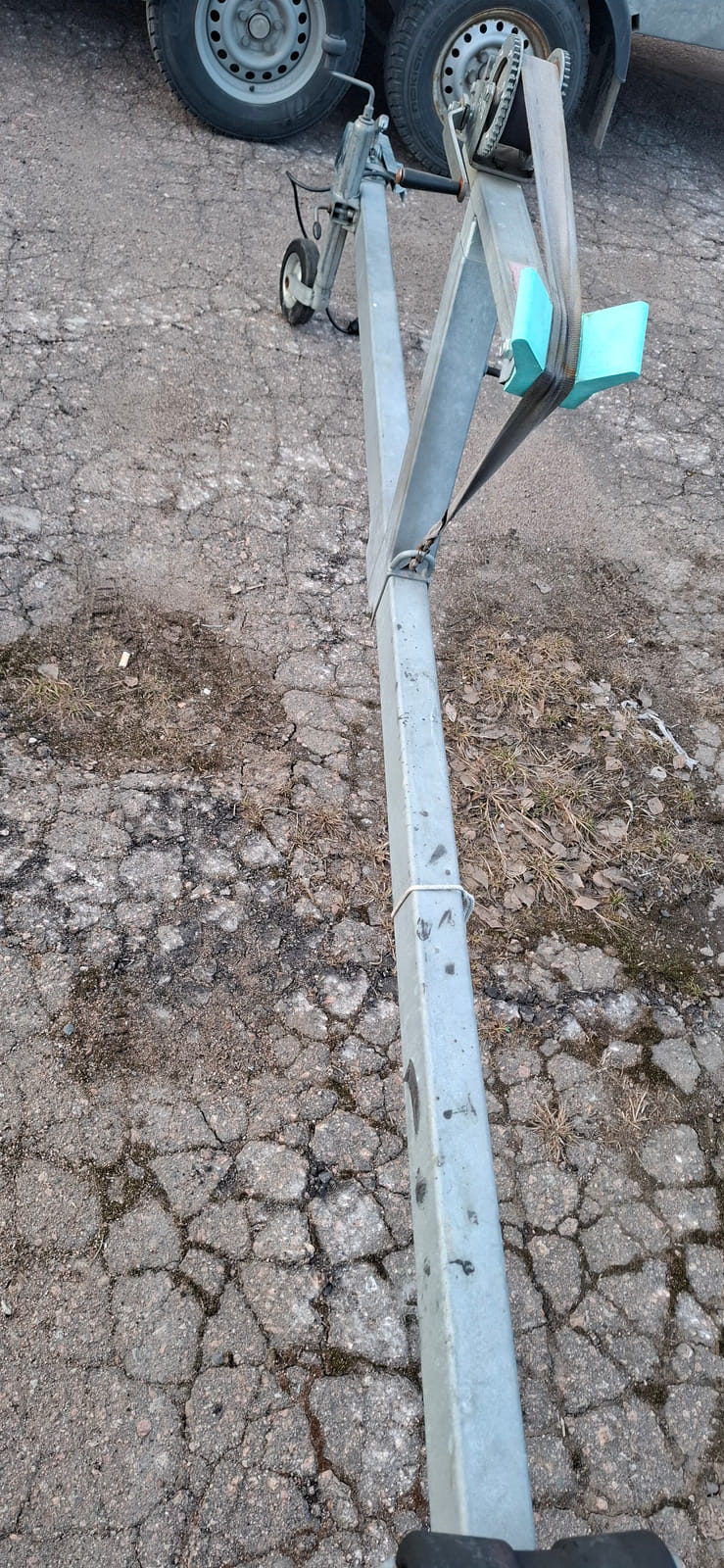 Venetraileri AKU 750. Tmi 360 Rakennus ja LVI palvelut (2928055-2) konkurssipesä