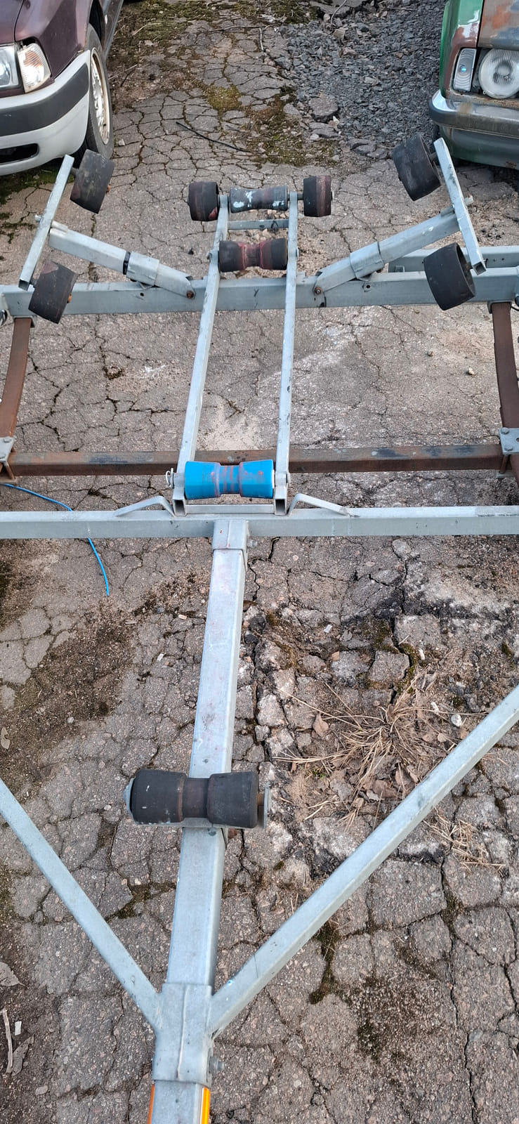 Venetraileri AKU 750. Tmi 360 Rakennus ja LVI palvelut (2928055-2) konkurssipesä