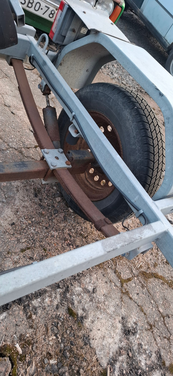 Venetraileri AKU 750. Tmi 360 Rakennus ja LVI palvelut (2928055-2) konkurssipesä