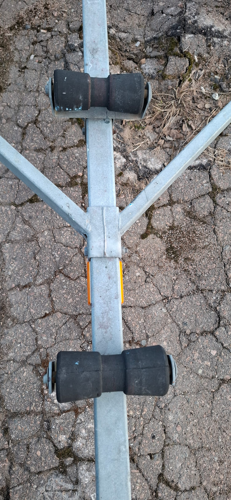 Venetraileri AKU 750. Tmi 360 Rakennus ja LVI palvelut (2928055-2) konkurssipesä