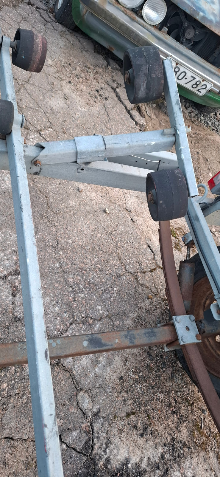 Venetraileri AKU 750. Tmi 360 Rakennus ja LVI palvelut (2928055-2) konkurssipesä