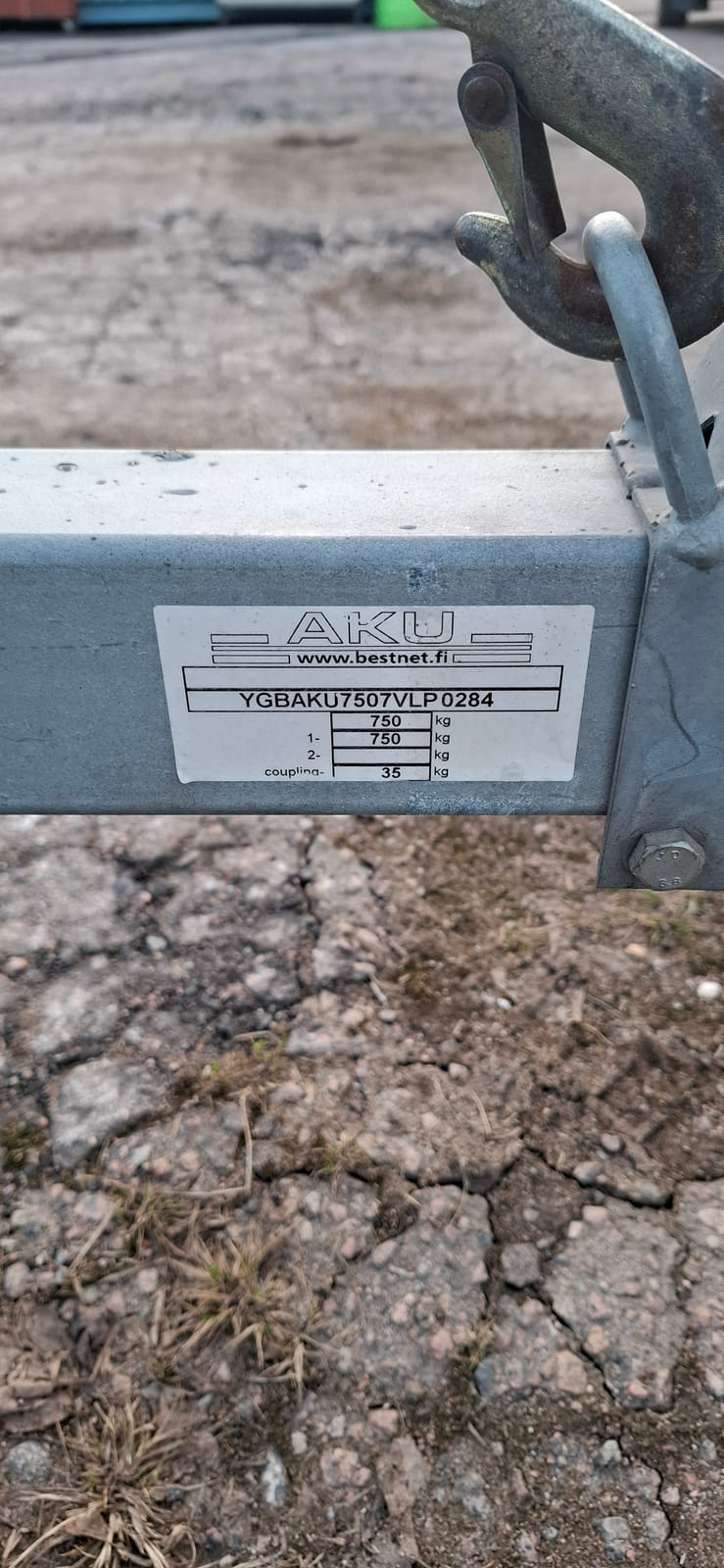 Venetraileri AKU 750. Tmi 360 Rakennus ja LVI palvelut (2928055-2) konkurssipesä