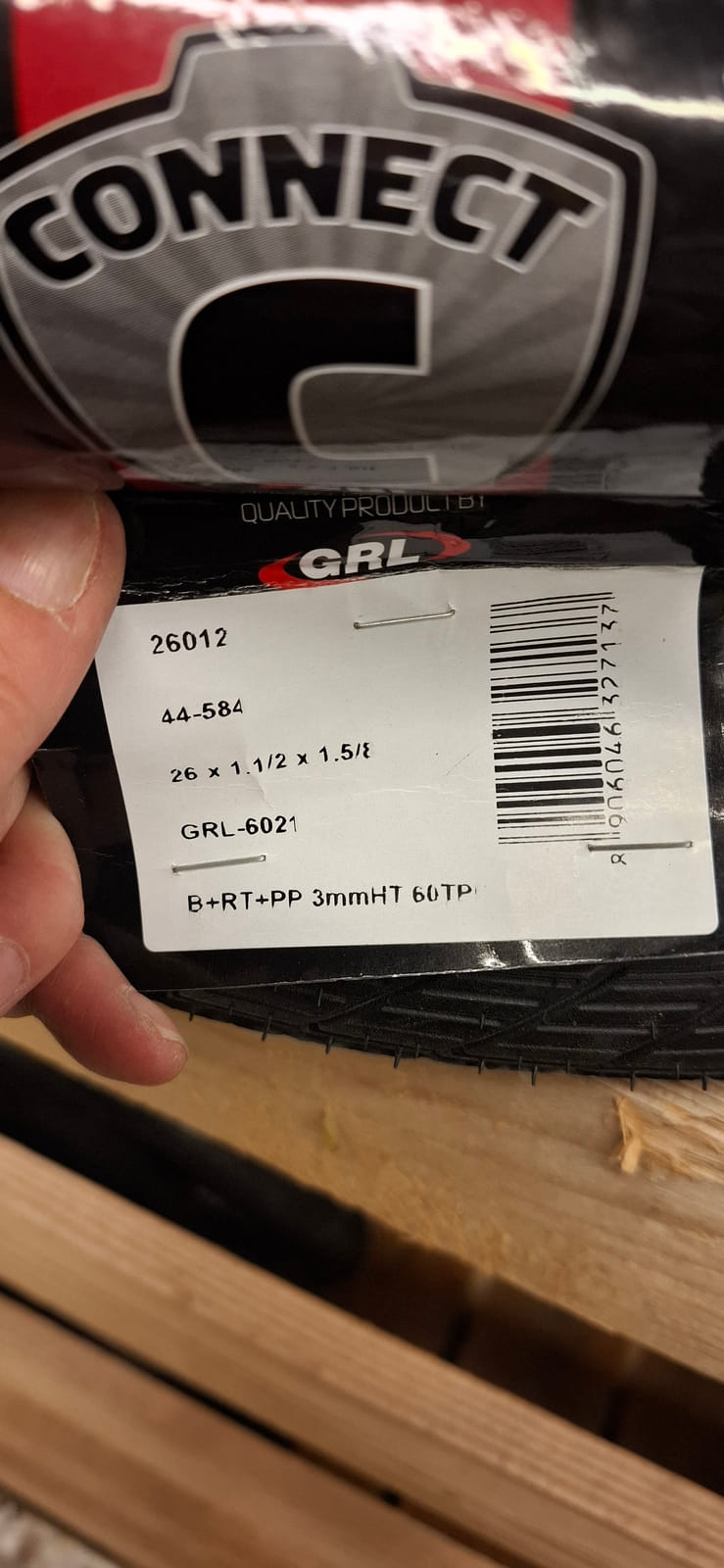 konkurssihuutokaupassa Polkupyörän renkaita.