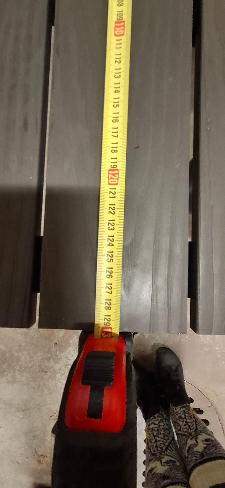 Terassikalusteet. DBD Finland Oy konkurssipesä 3426528-5