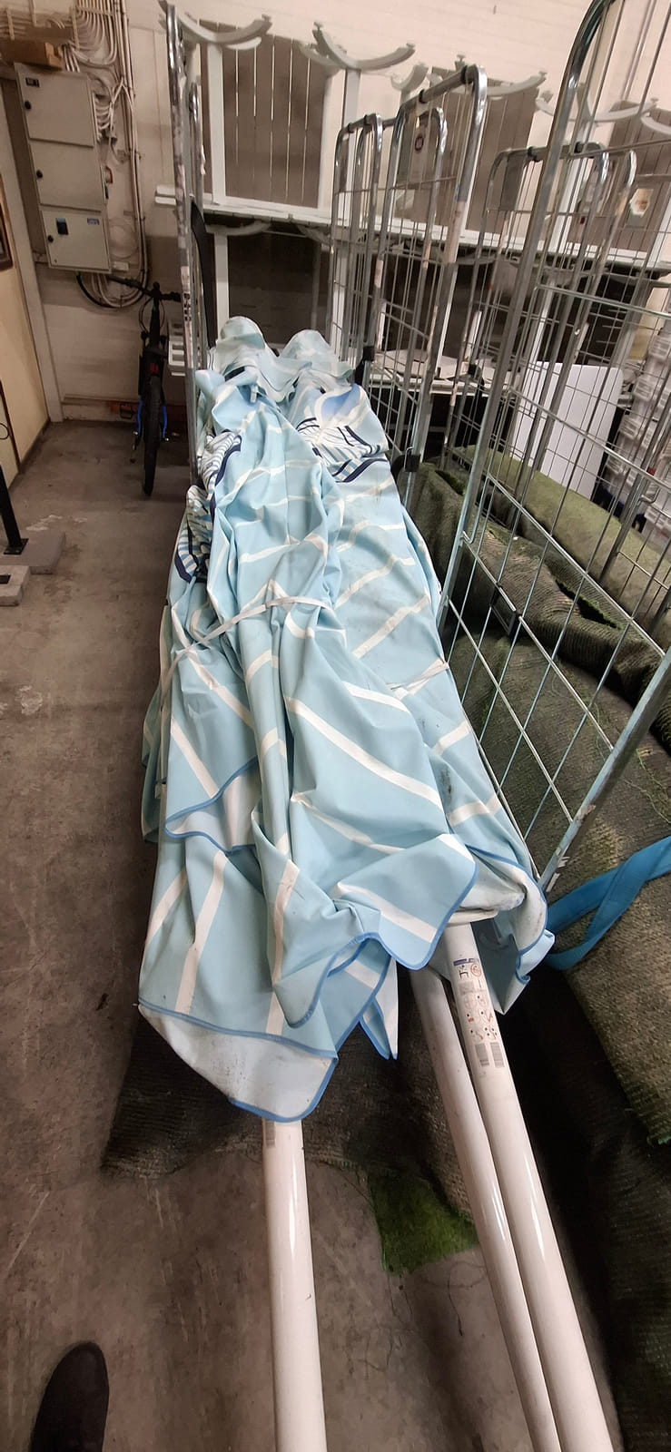 Terassikalusteet. DBD Finland Oy konkurssipesä 3426528-5