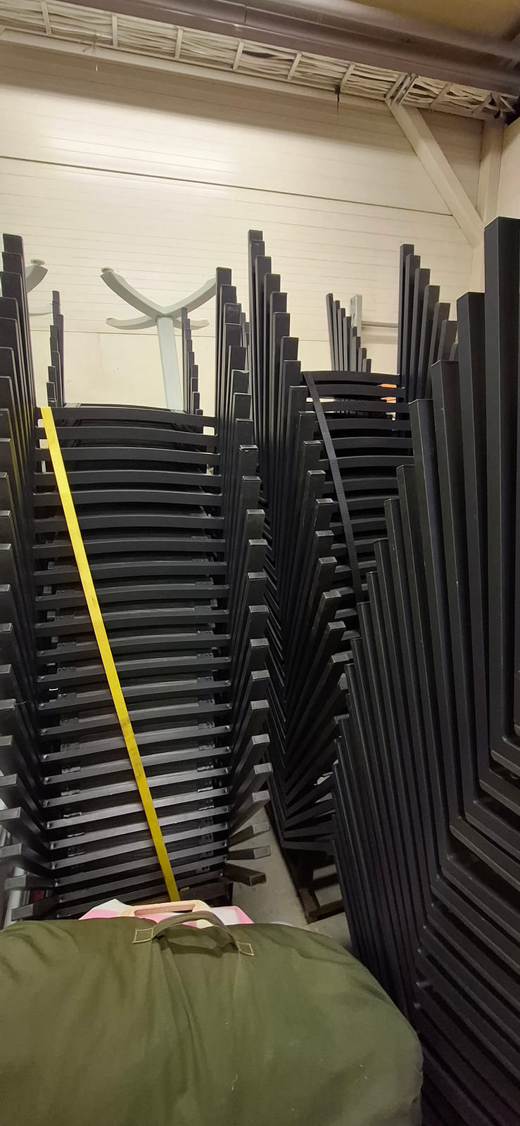 Terassikalusteet. DBD Finland Oy konkurssipesä 3426528-5