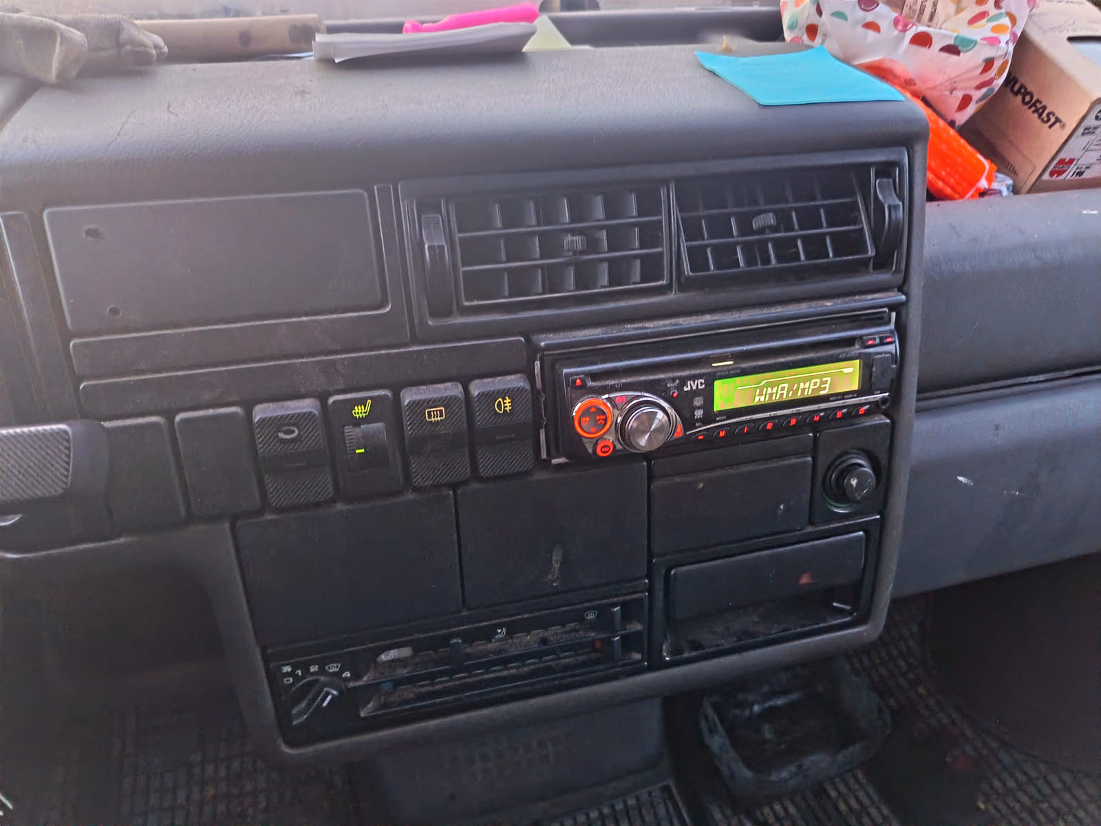 Volkswagen TRANSPORTER SYNCRO 2.4 Etelä-Kymen Työttömät ry konkurssipesä (1447802-1)