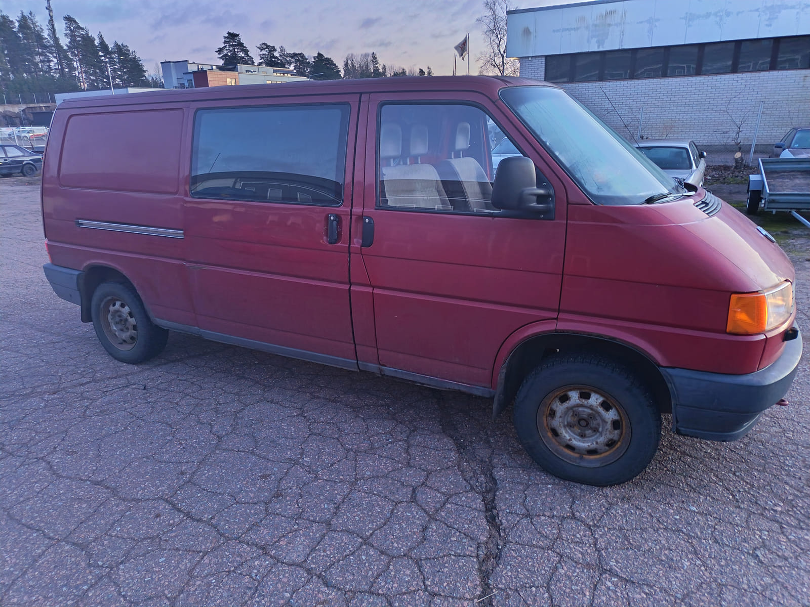 Volkswagen TRANSPORTER SYNCRO 2.4 Etelä-Kymen Työttömät ry konkurssipesä (1447802-1)