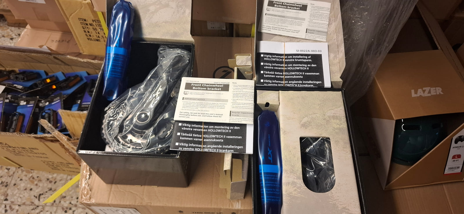 konkurssihuutokaupassa Shimano Deore XT FC-M8000 -kampisarjoja. Esa T Tiainen Oy (2820807-3) konkurssipesä