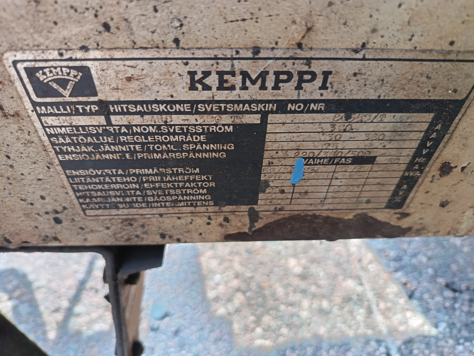 Kaasuhitsauskärri, mootoripukki, hallilämmitin ja hitsauskone.  KoHu-Works Oy (3127463-7) konkurssipesä