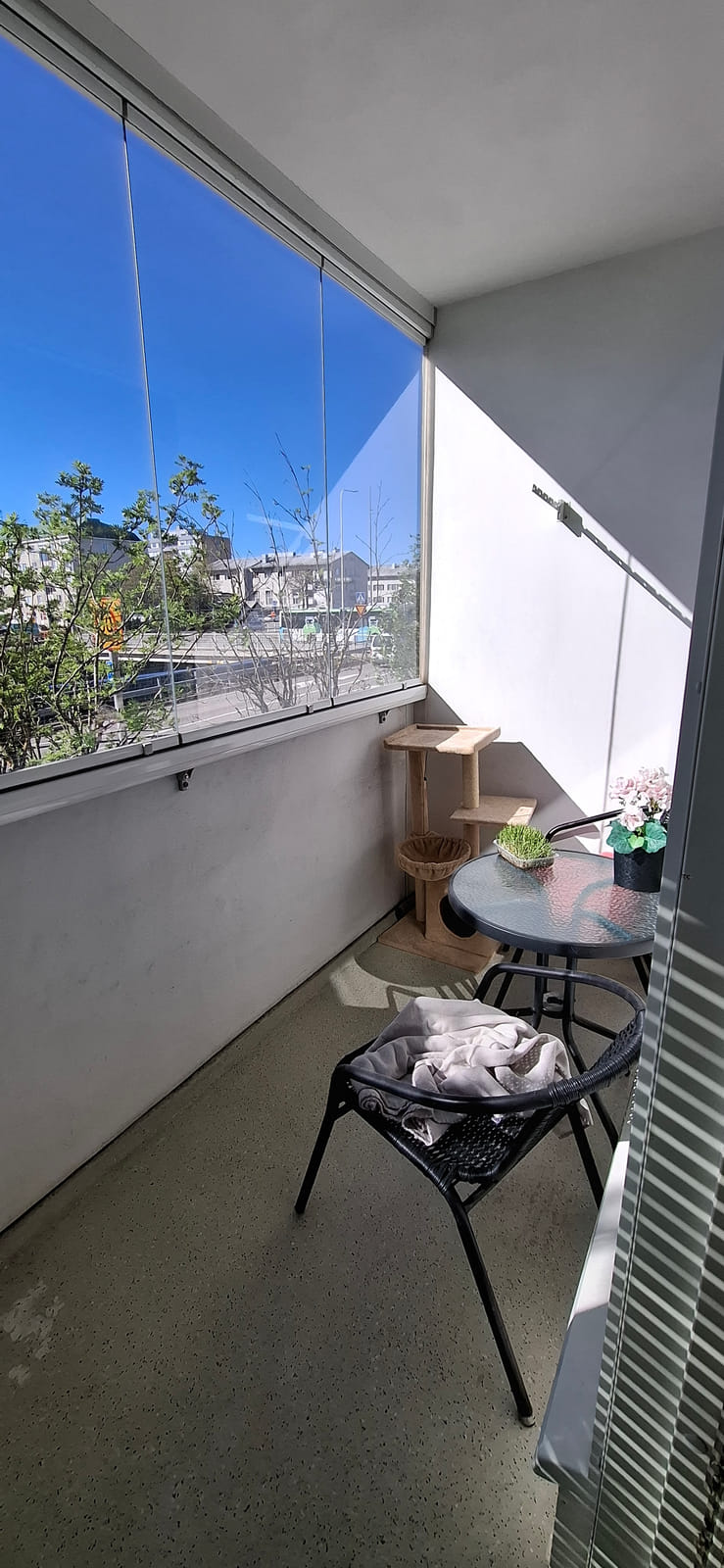 Kerrostalokaksio. Sammonkatu 9,Kotka, HMJV Invest Oy -konkurssipesä (2814261-7)