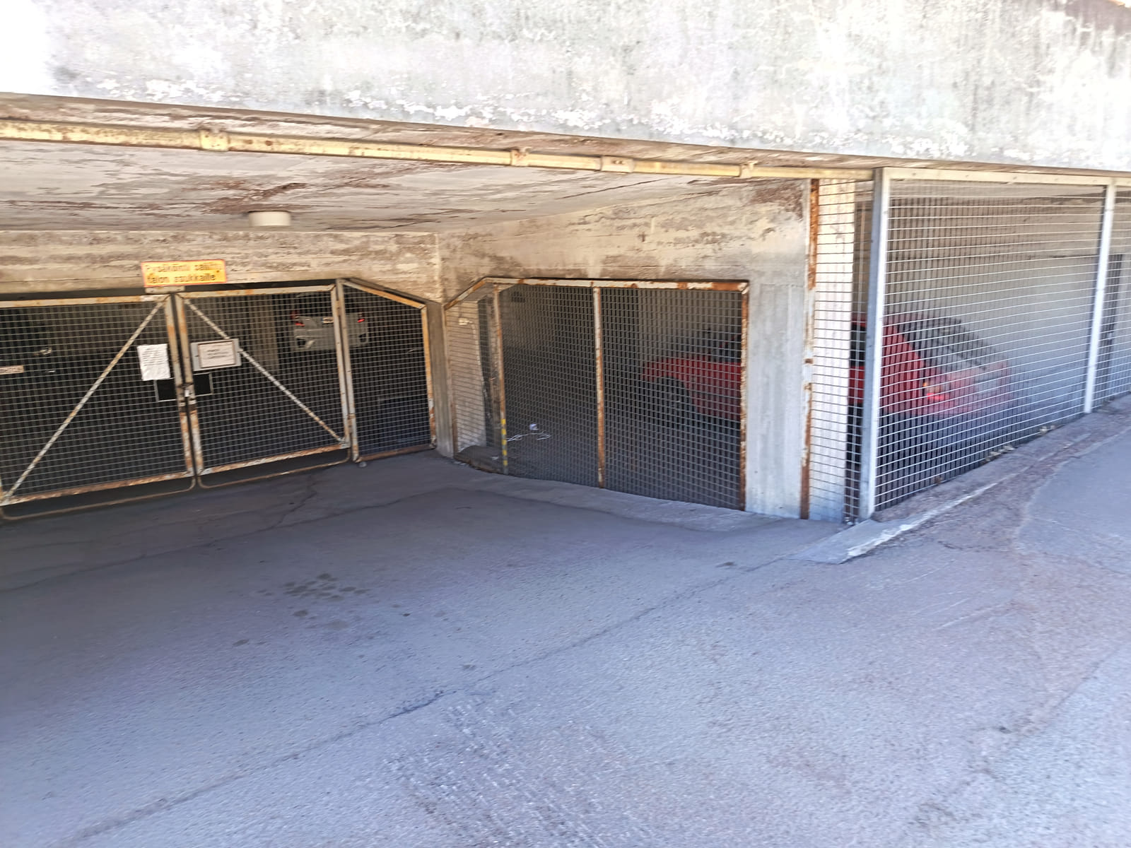 Kerrostalokaksio. Sammonkatu 9,Kotka, HMJV Invest Oy -konkurssipesä (2814261-7)