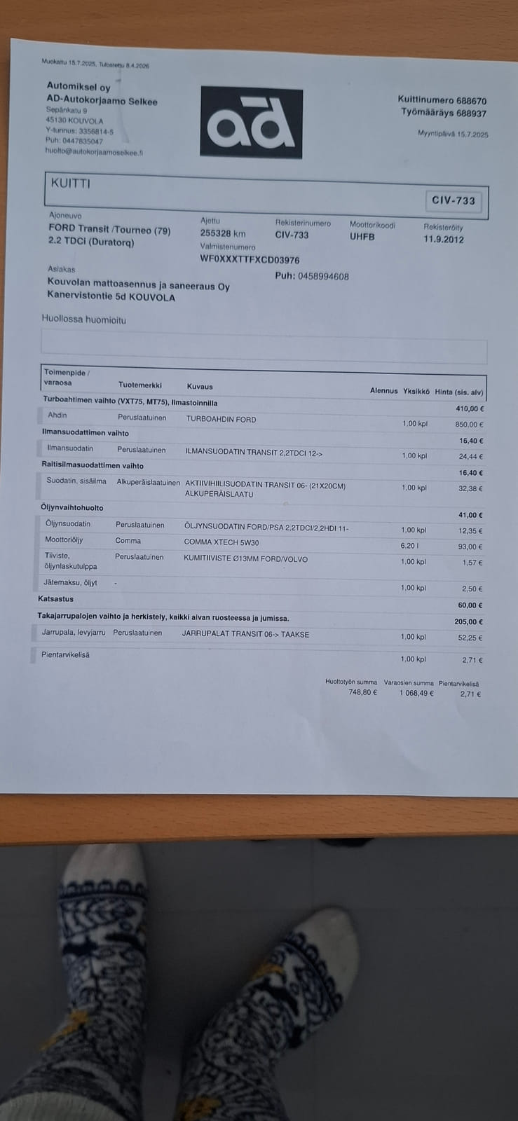 Ford Transit 2.2 -pakettiauto (CIV-733), Kouvolan mattoasennus ja saneeraus Oy (2431224-4) konkurssipesä