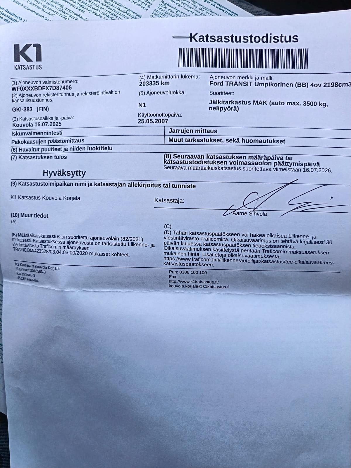 Ford Transit 2.2.  Kouvolan mattoasennus ja saneeraus Oy (2431224-4) konkurssipesä